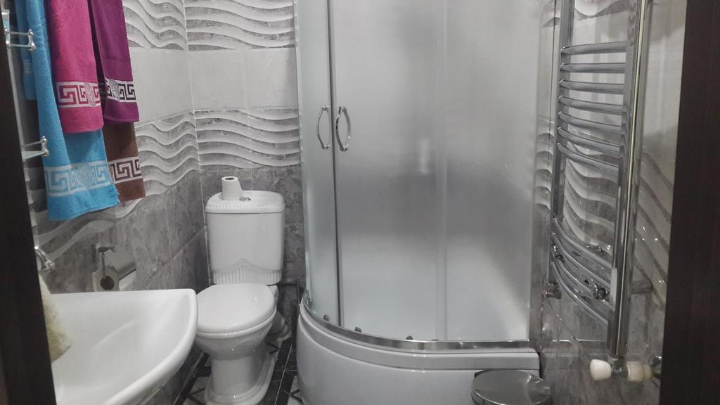 Edemi Hotel Kutaisi Zewnętrze zdjęcie