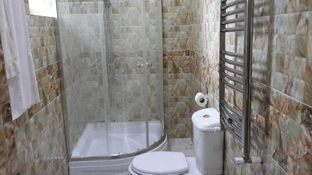 Edemi Hotel Kutaisi Zewnętrze zdjęcie